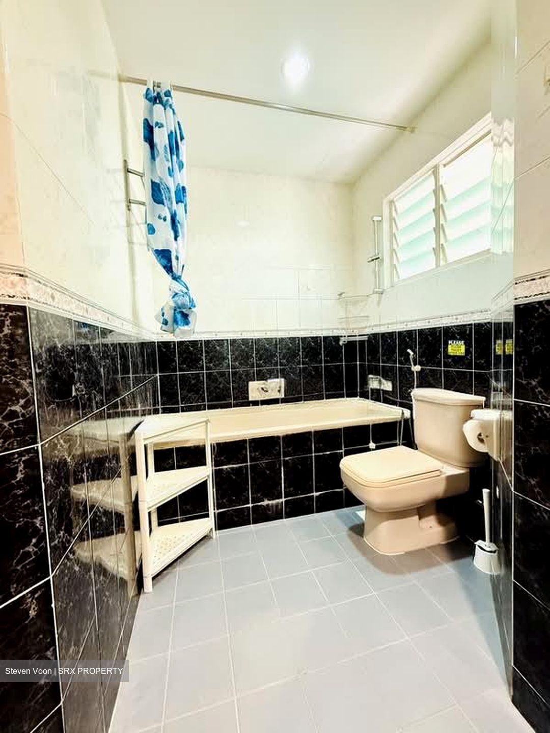 Melville Park (D18), Condominium #611182361